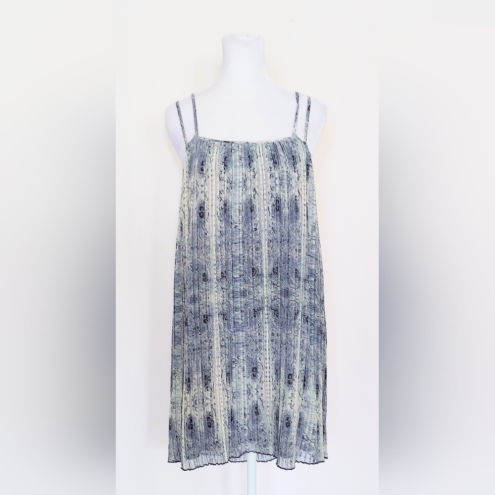 BCBGeneration Pleated Paisley Spaghetti Strap Dress Blue White Size XS